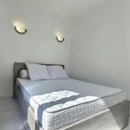 Garc Apartment